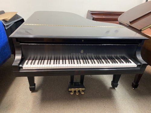 Steinway B 